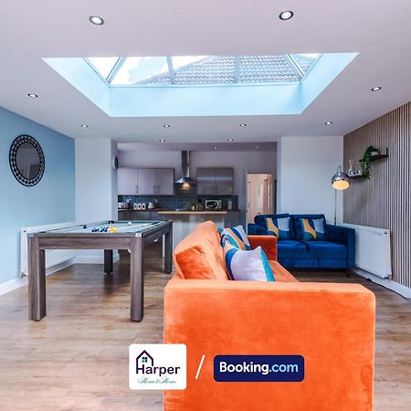 Spacious Detached Bungalow By Harperletting Short Lets & Serviced Accommodation Buckely With Pool Table & Driveway Buckley 외부 사진