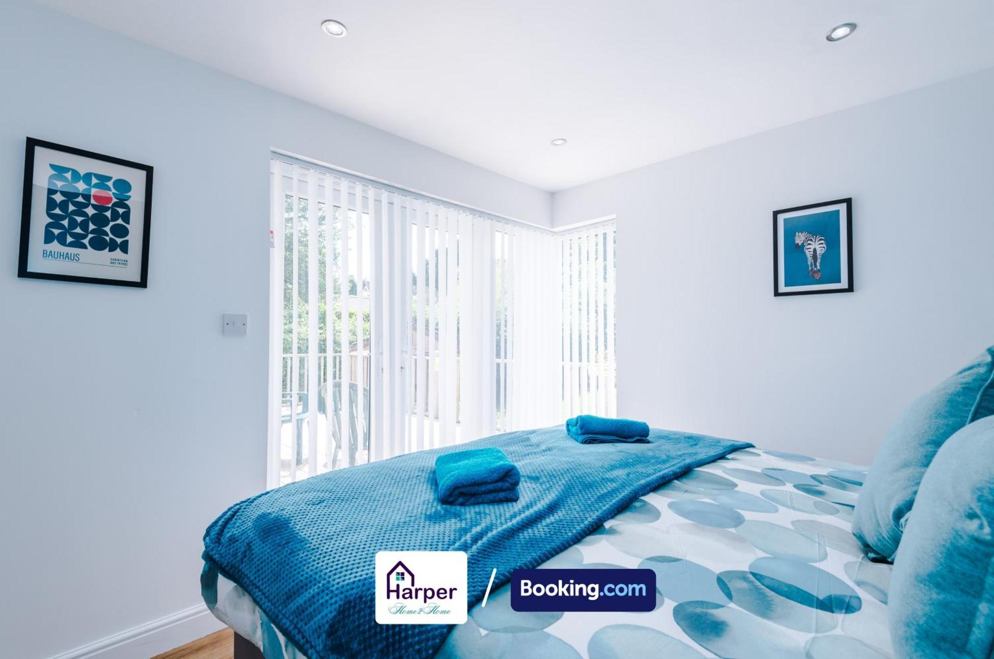Spacious Detached Bungalow By Harperletting Short Lets & Serviced Accommodation Buckely With Pool Table & Driveway Buckley 외부 사진