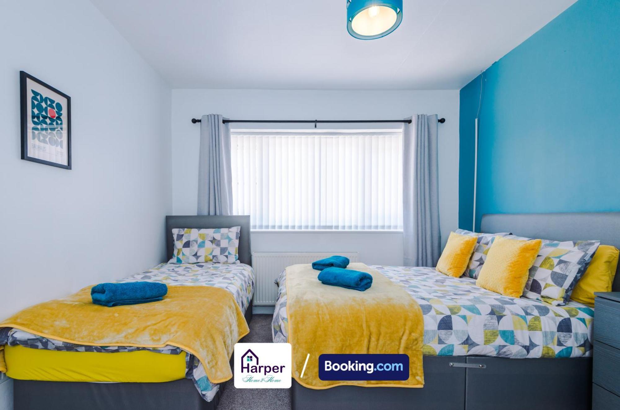 Spacious Detached Bungalow By Harperletting Short Lets & Serviced Accommodation Buckely With Pool Table & Driveway Buckley 외부 사진