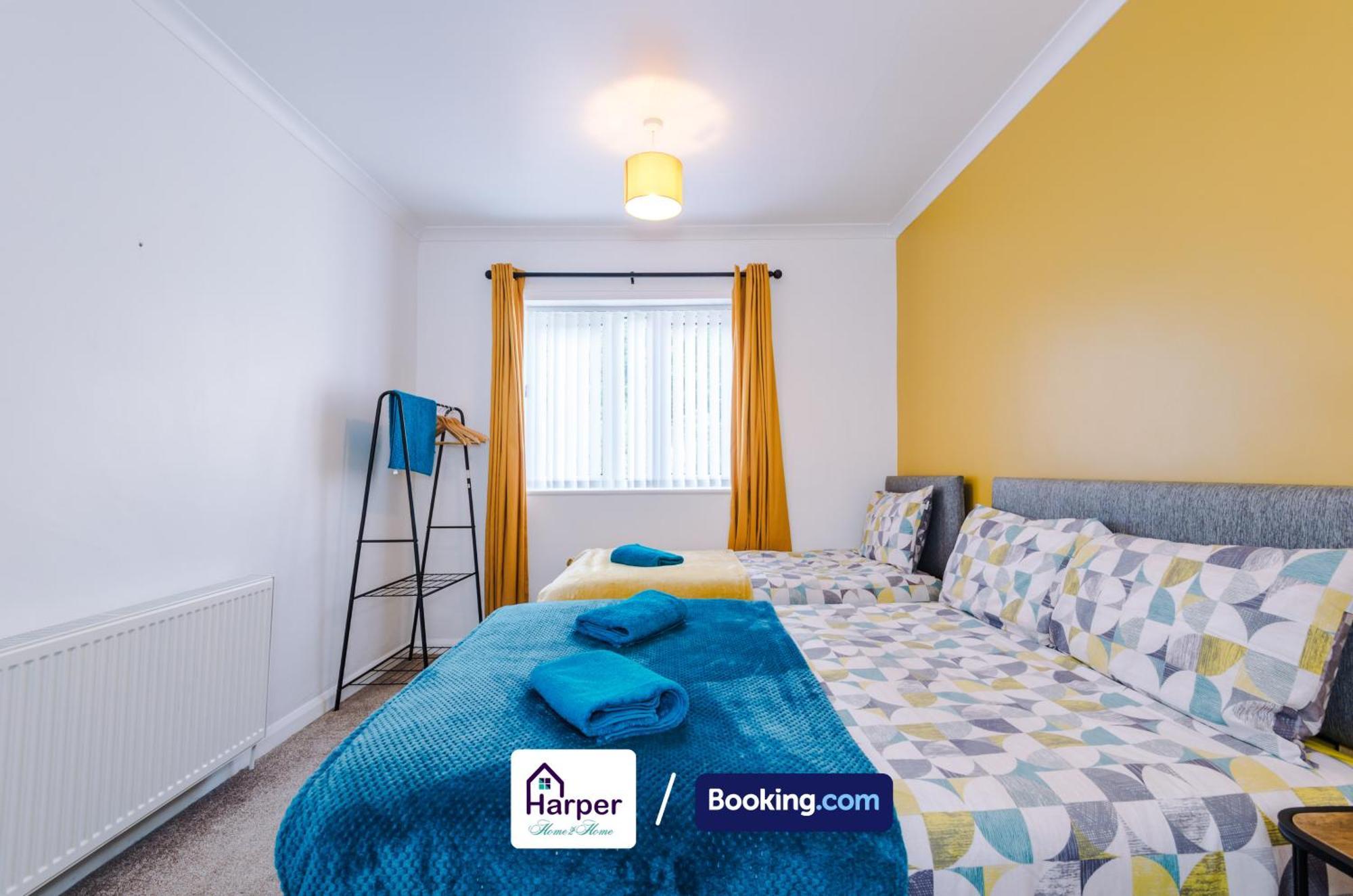 Spacious Detached Bungalow By Harperletting Short Lets & Serviced Accommodation Buckely With Pool Table & Driveway Buckley 외부 사진